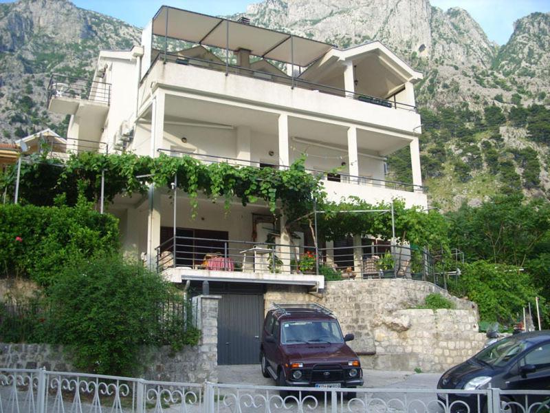 Apartment Dakovic