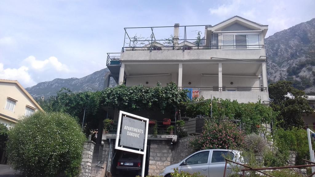 Apartment Dakovic *