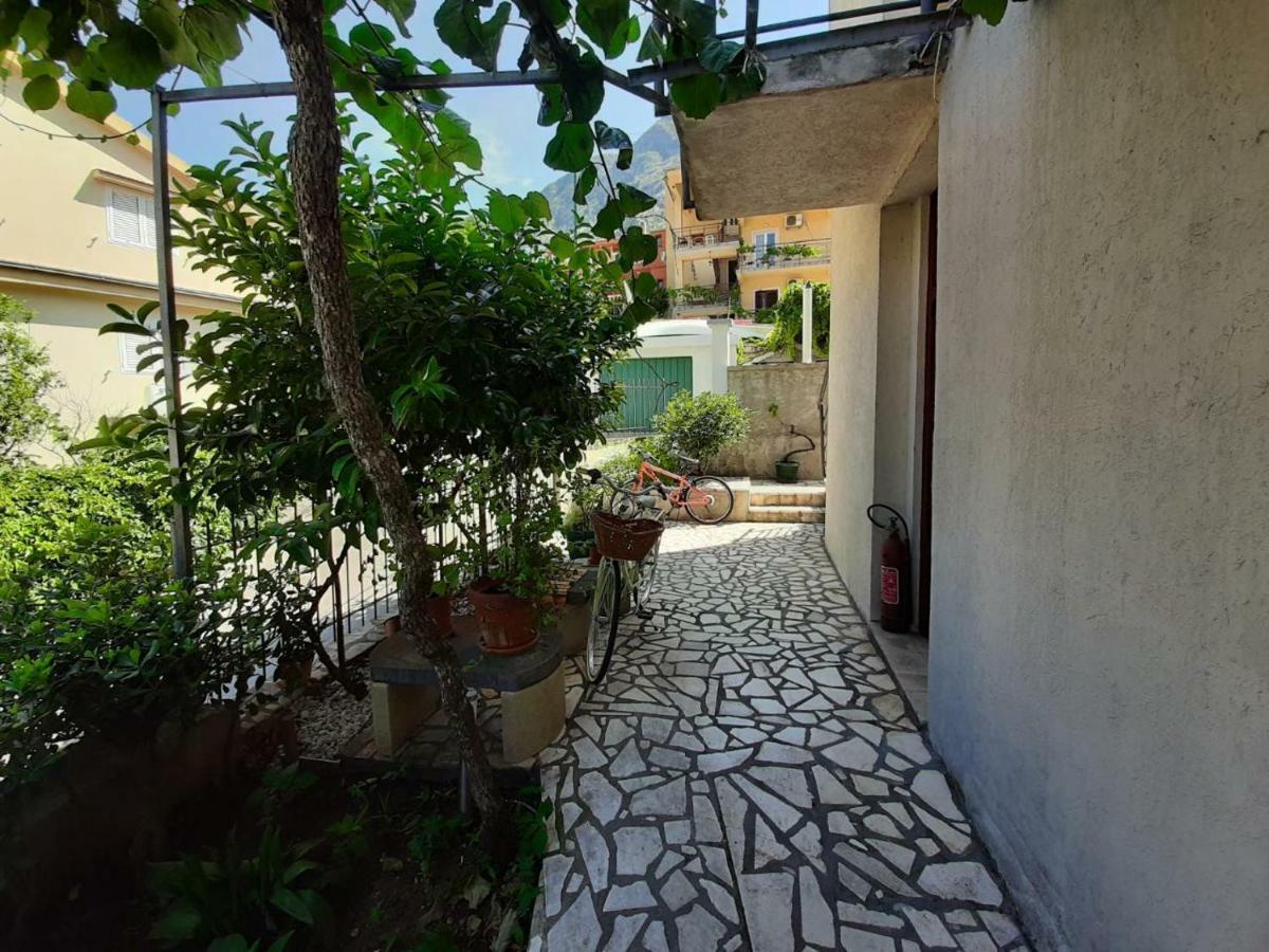 Apartment Dakovic