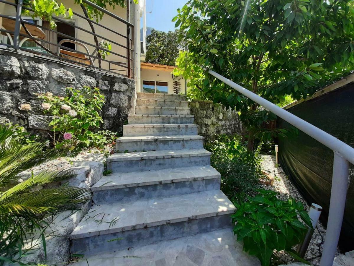 Dakovic Apartment Kotor